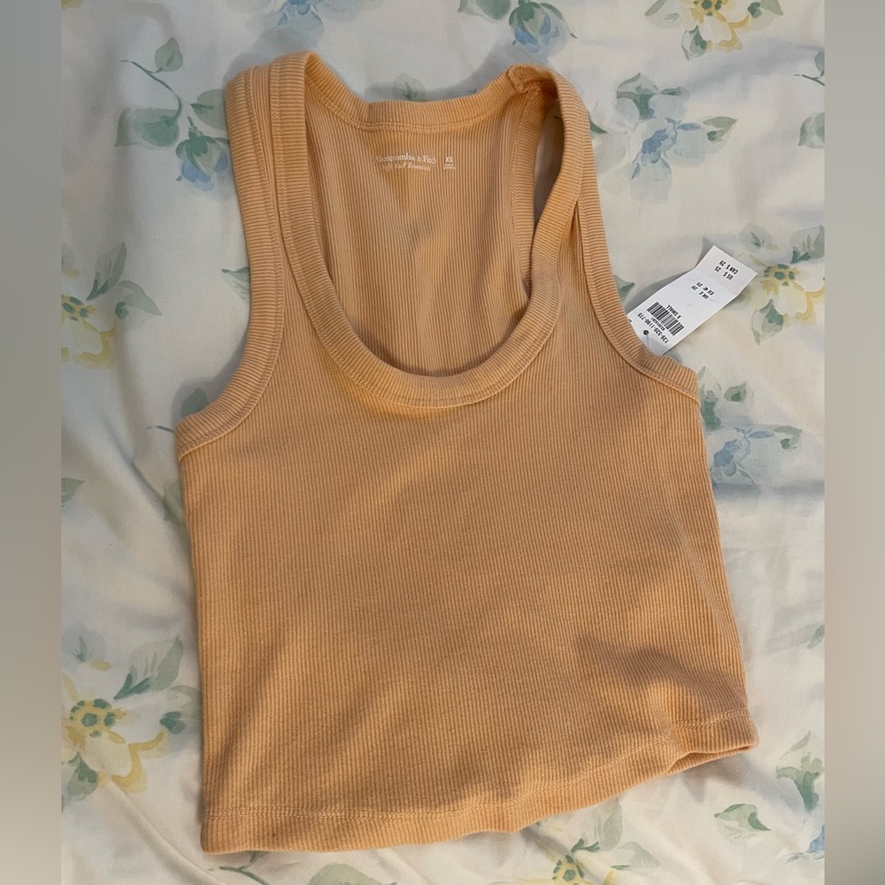 Abercrombie and Fitch raceback tank size XS NWT